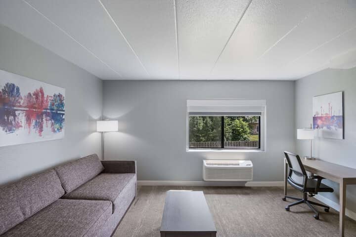 Room 16 of 52