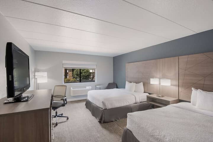 Room 28 of 52